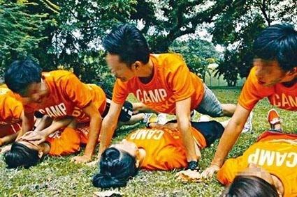 舔女人动态视频,舔女人动态瞬间，情感流露引人共鸣